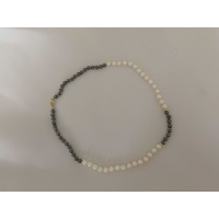 Parelcollier/hematiet