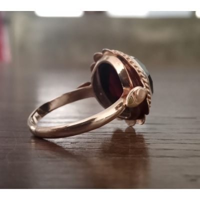 Gouden ring granaat