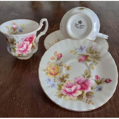 royal albert set