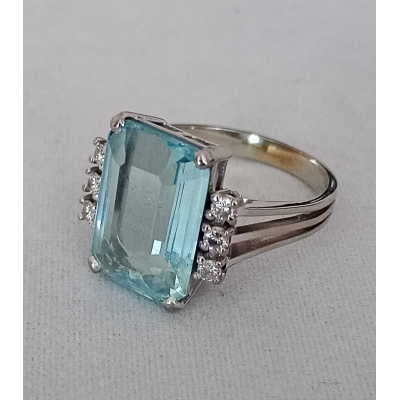 Witgouden ring Aqua