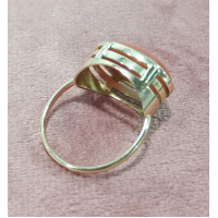 Gouden ring bloedkoraal