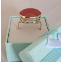 Gouden ring bloedkoraal