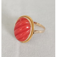 Gouden ring Koraal
